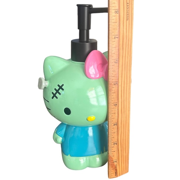 Hello Kitty Halloween Frankenstein Soap Lotion Dispenser - Picture 3 of 5